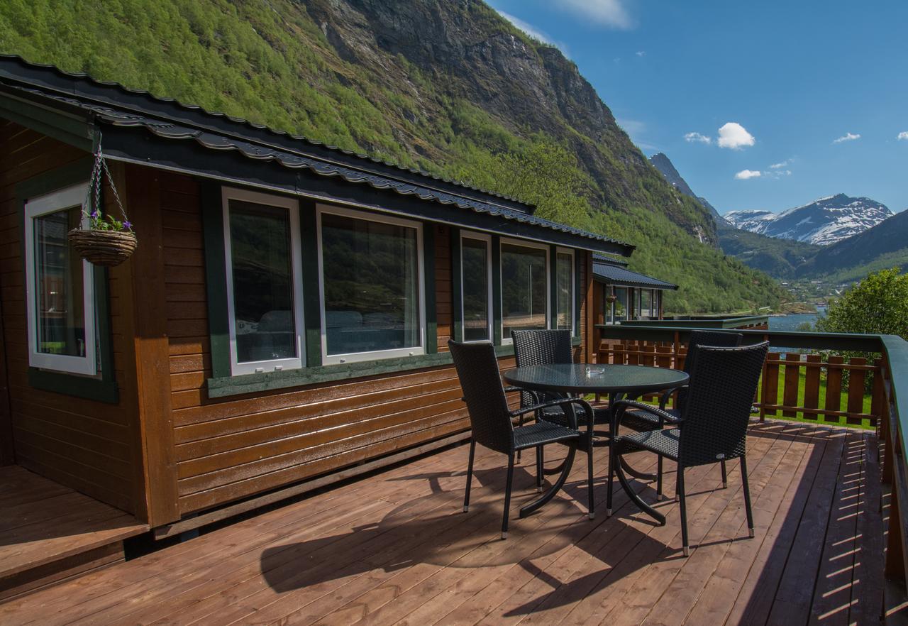 Grande Hytteutleige Og Camping Гейрангер Экстерьер фото